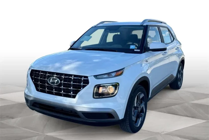 2025 Hyundai Venue SEL photo 1