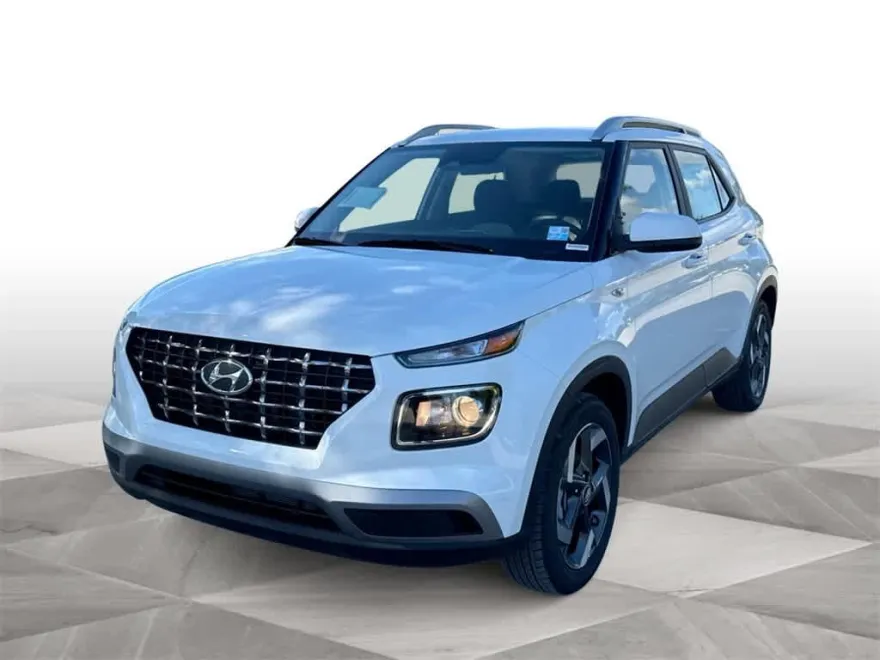 2025 Hyundai Venue SEL photo 1
