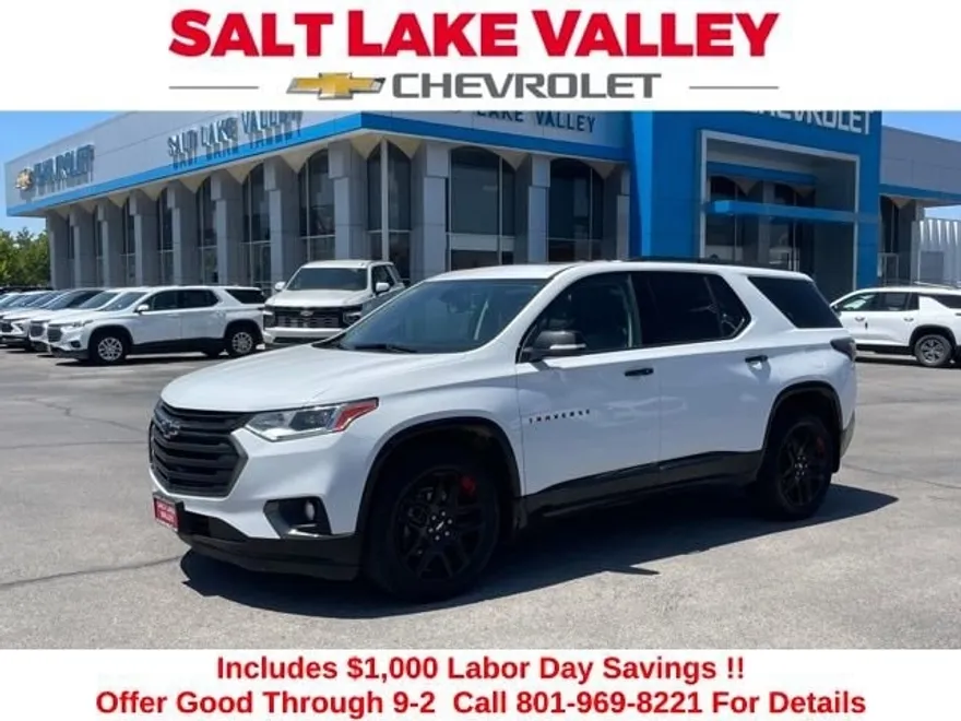 2021 Chevrolet Traverse Premier photo 1
