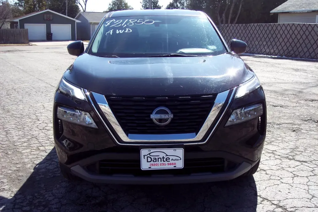 2023 Nissan Rogue AWD SV photo 1