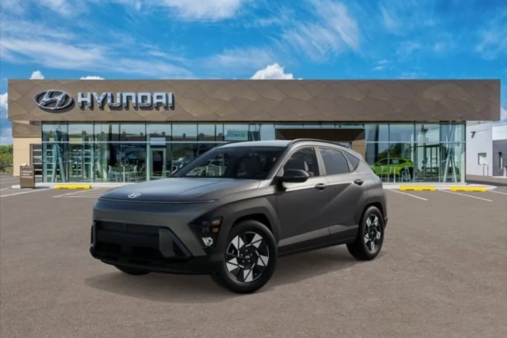 2025 Hyundai Kona SEL photo 1