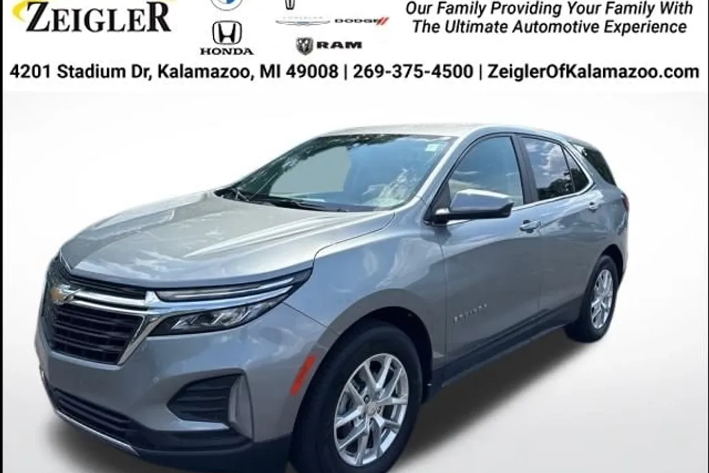2024 Chevrolet Equinox LT photo 1