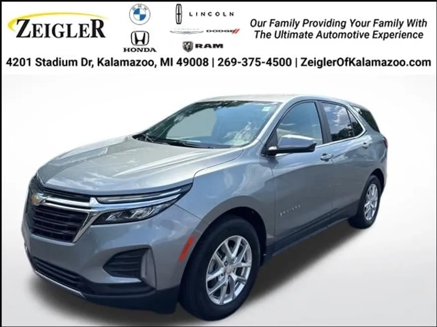 2024 Chevrolet Equinox LT photo 1