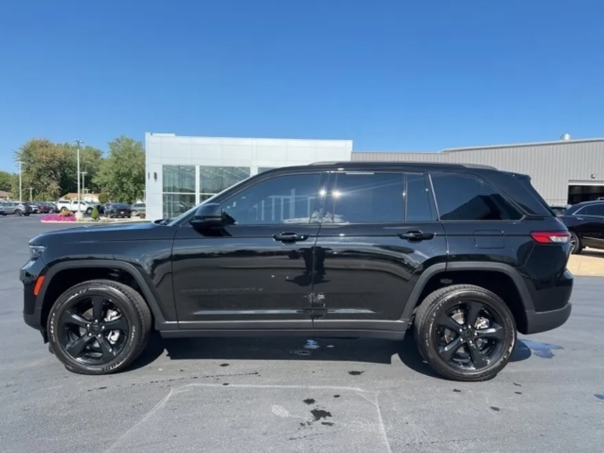 2024 Jeep Grand Cherokee Altitude X photo 1