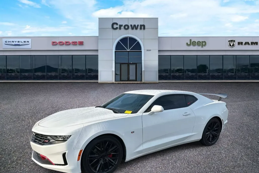 2019 Chevrolet Camaro 1LS 1LT photo 1