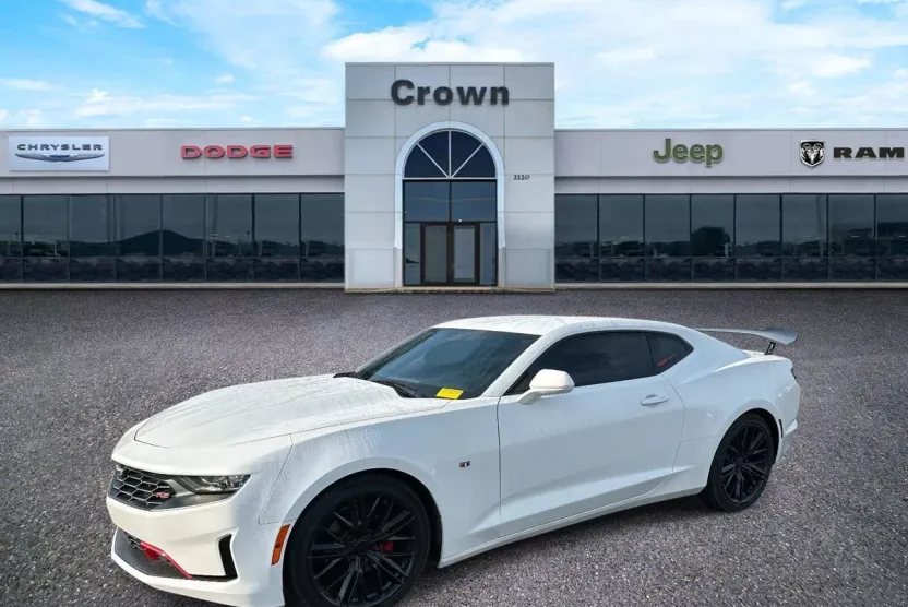 2019 Chevrolet Camaro 1LS 1LT photo 1