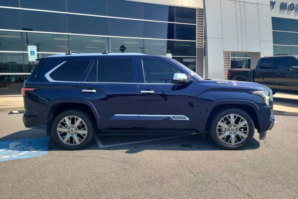 2024 Toyota Sequoia Capstone photo 1