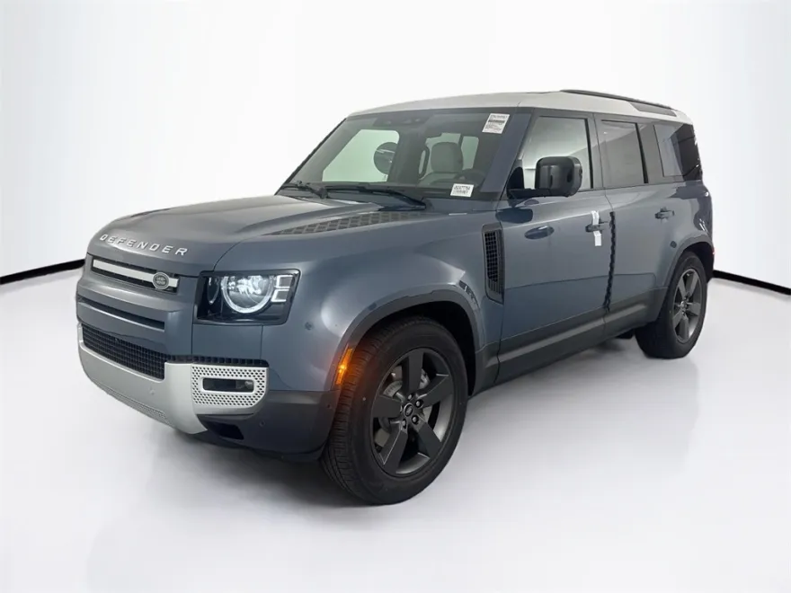 2025 Land Rover Defender 110 S photo 1