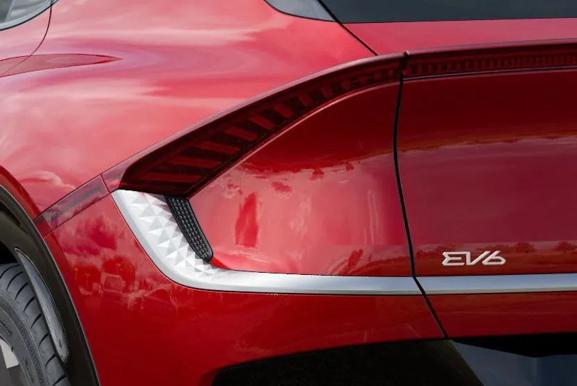2025 Kia EV6 Light photo 1