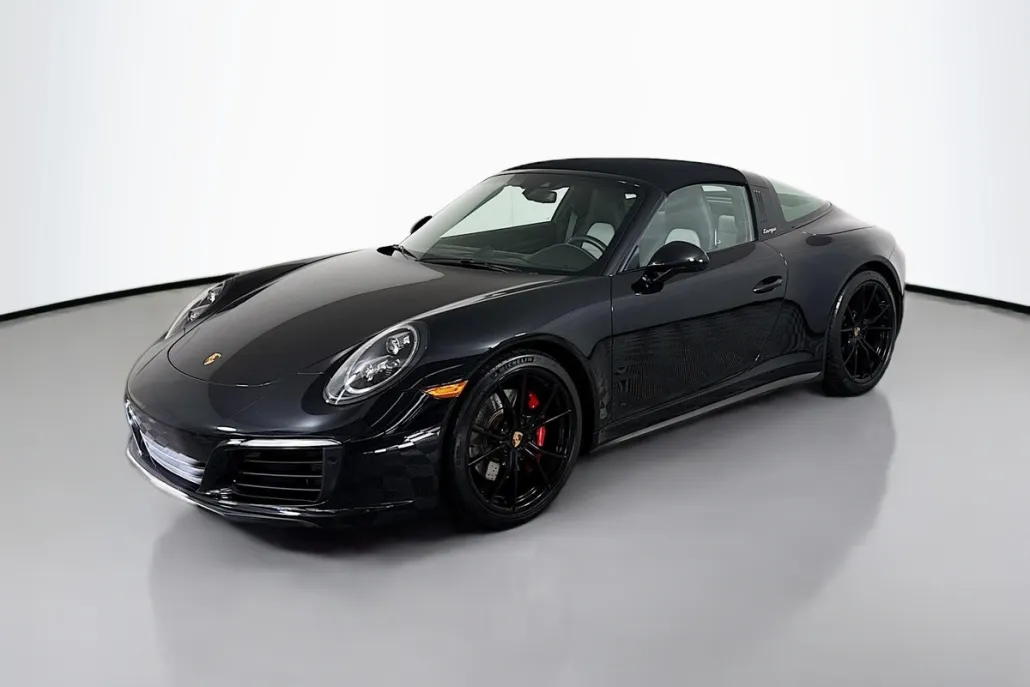 2019 Porsche 911 4S Targa 4 GTS photo 1