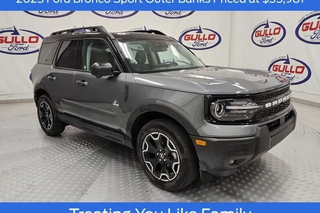 2025 Ford Bronco Sport Outer Banks photo 1