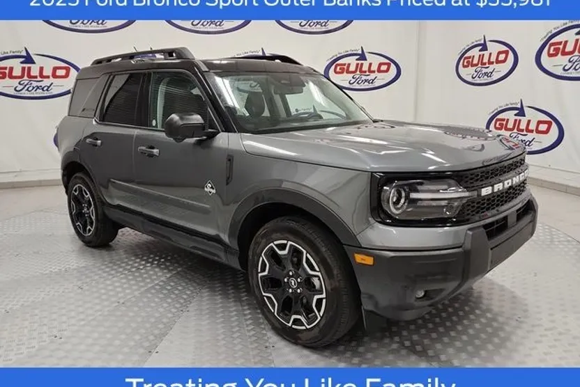2025 Ford Bronco Sport Outer Banks photo 1