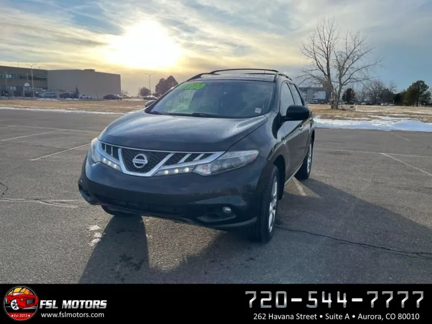 2014 Nissan Murano LE photo 1