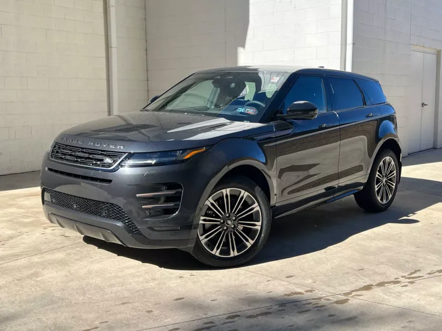 2025 Land Rover Range Rover Evoque Dynamic SE photo 1