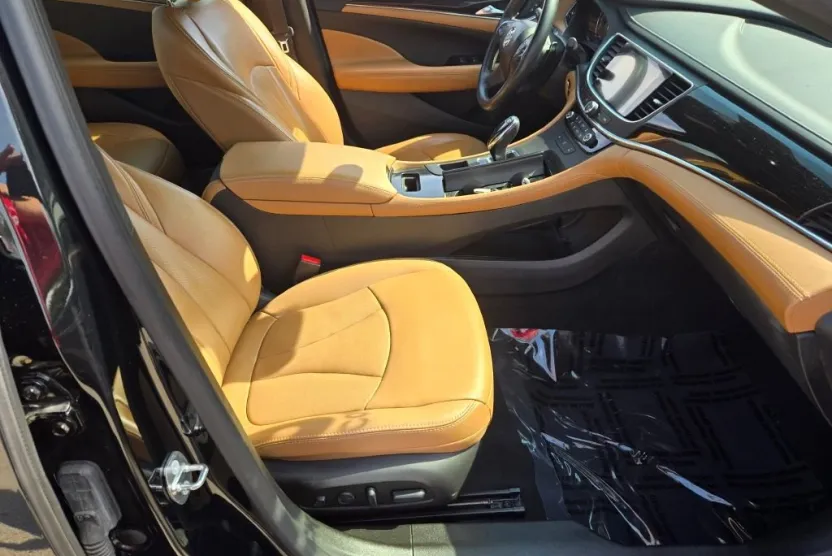 2018 Buick LaCrosse Premium photo 1