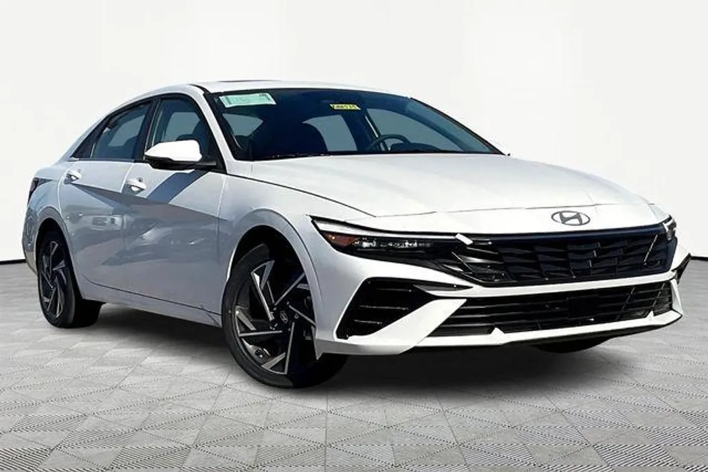 2025 Hyundai Elantra Hybrid Limited photo 1