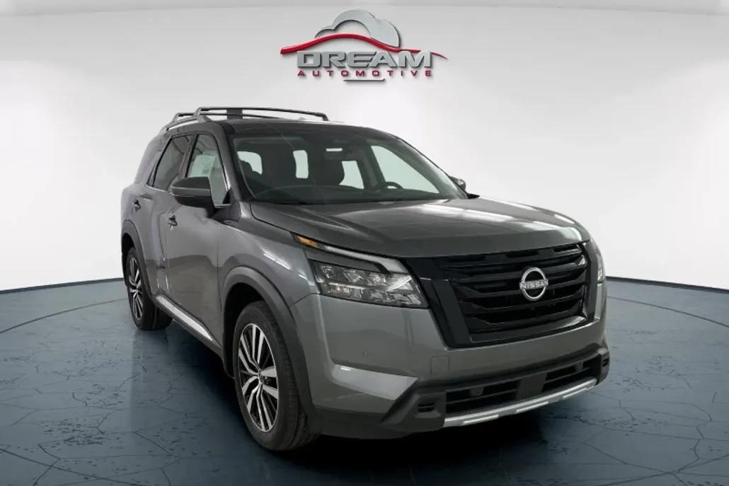 2025 Nissan Pathfinder Platinum photo 1
