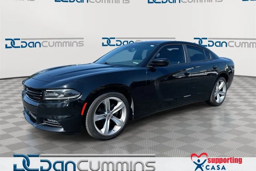 2018 Dodge Charger SXT Plus photo 1
