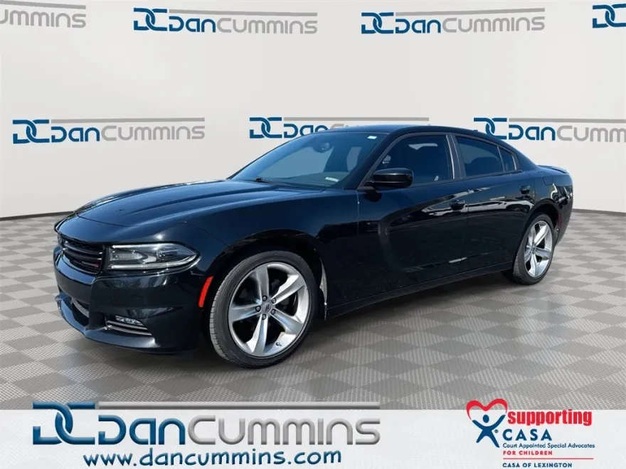 2018 Dodge Charger SXT Plus photo 1
