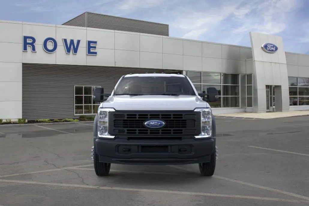 2025 Ford F-450 XL photo 1