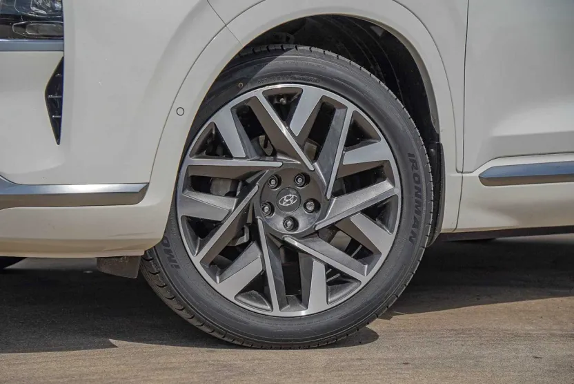2023 Hyundai Santa Fe Calligraphy photo 1