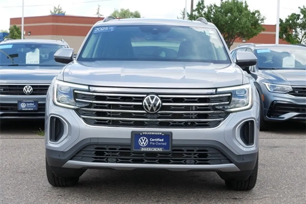 2025 Volkswagen Atlas SE Technology photo 1