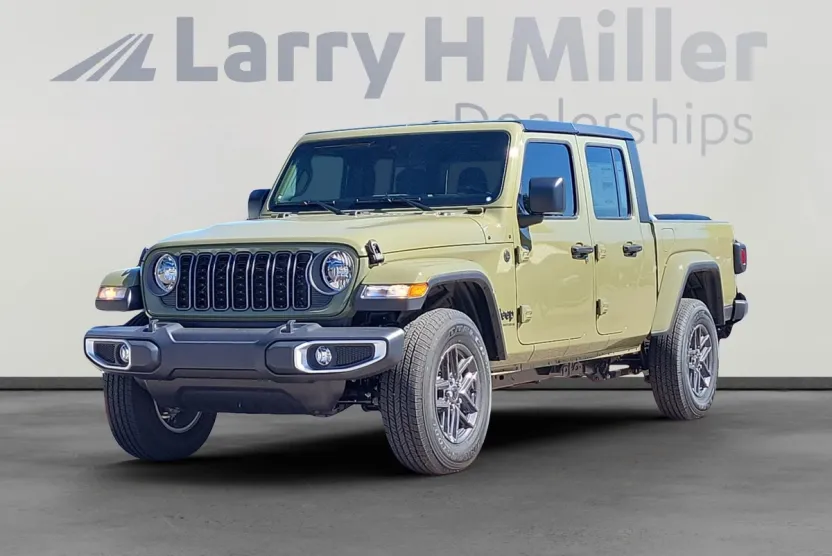 2025 Jeep Gladiator Sport photo 1