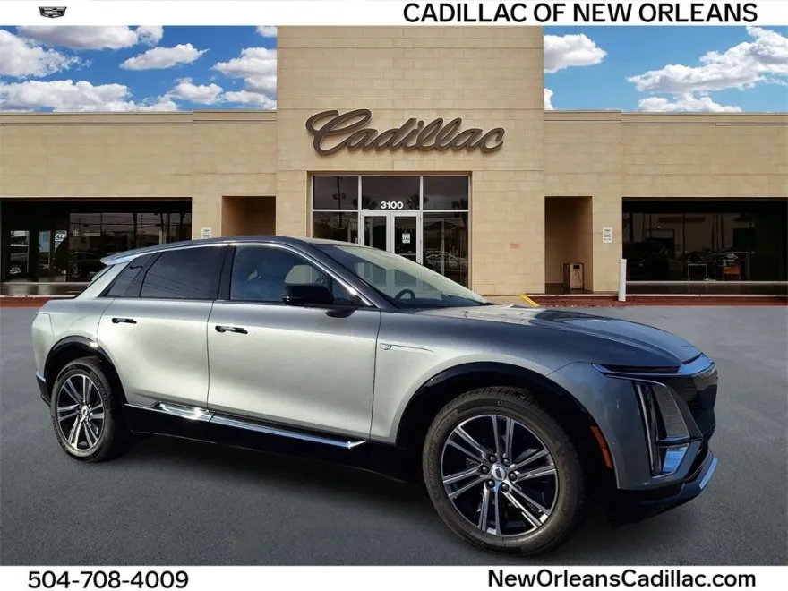 2025 Cadillac Lyriq Luxury photo 1