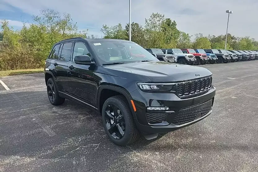 2025 Jeep Grand Cherokee Limited photo 1