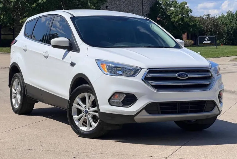 2019 Ford Escape SE photo 1