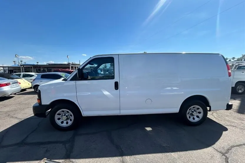 2012 Chevrolet Express 1500 Cargo photo 1