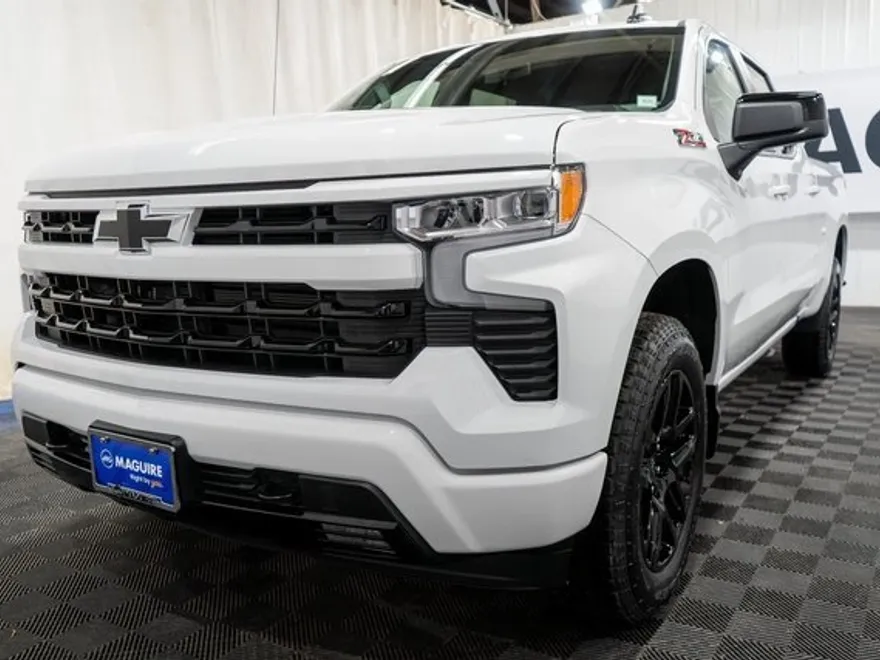 2026 Chevrolet Silverado 1500 RST photo 1