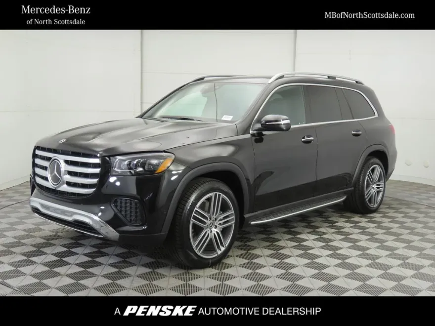 2025 Mercedes Benz GLS 450 4MATIC photo 1