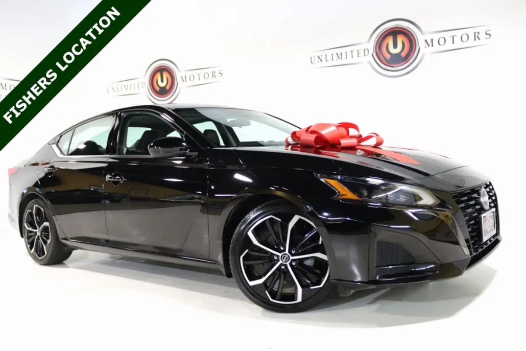2023 Nissan Altima 2.5 SR photo 1