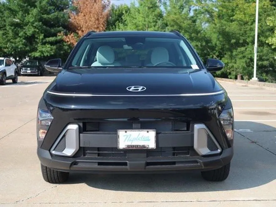 2026 Hyundai Kona SEL photo 1