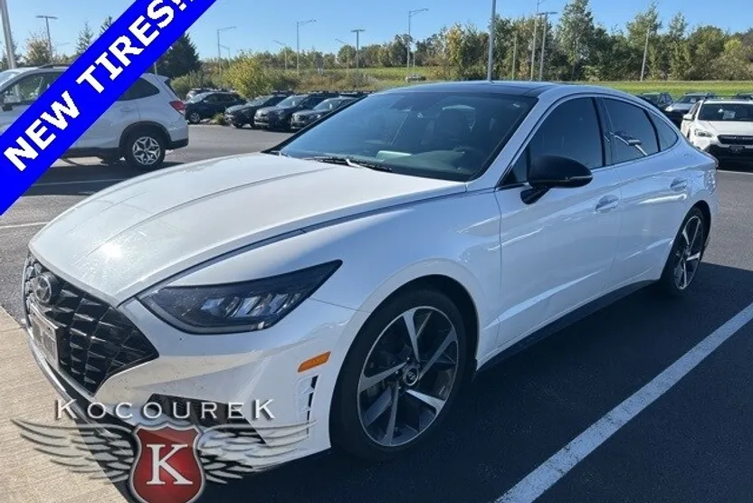 2022 Hyundai Sonata SEL Plus photo 1