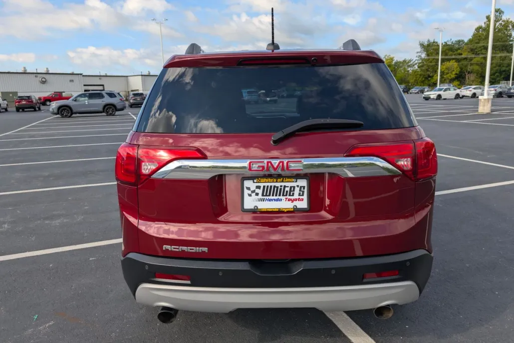 2017 Gmc Acadia SLT photo 1