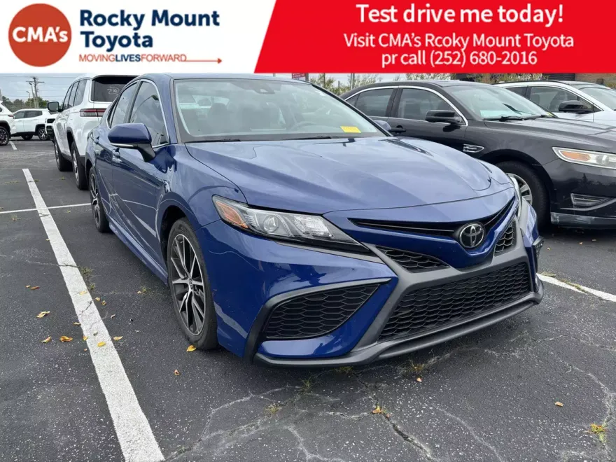 2023 Toyota Camry SE photo 1