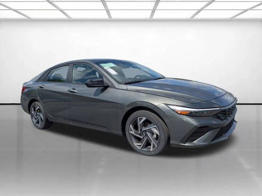 2025 Hyundai Elantra Hybrid SEL Sport photo 1