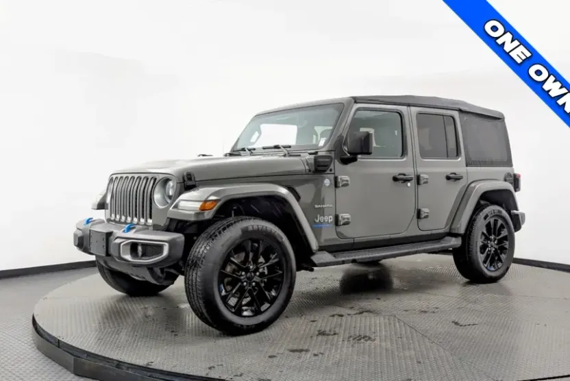 2023 Jeep Wrangler 4xe Sahara photo 1