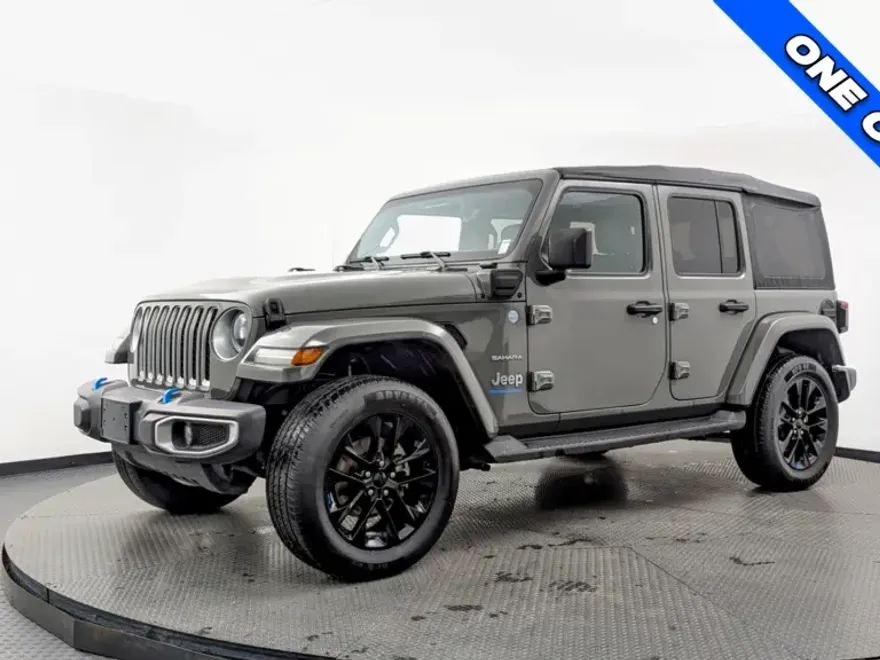 2023 Jeep Wrangler 4xe Sahara photo 1