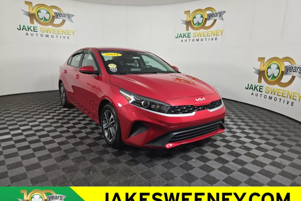 2024 Kia Forte LXS photo 1