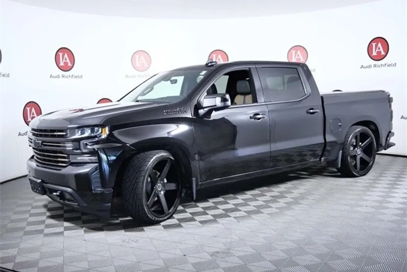 2021 Chevrolet Silverado 1500 High Country photo 1