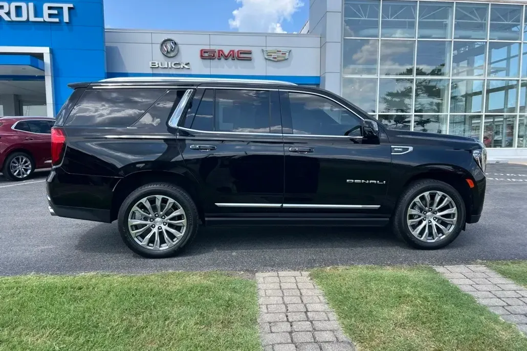2021 Gmc Yukon Denali photo 1