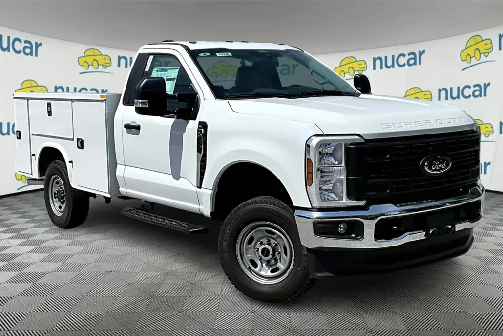 2025 Ford F-250 XL photo 1