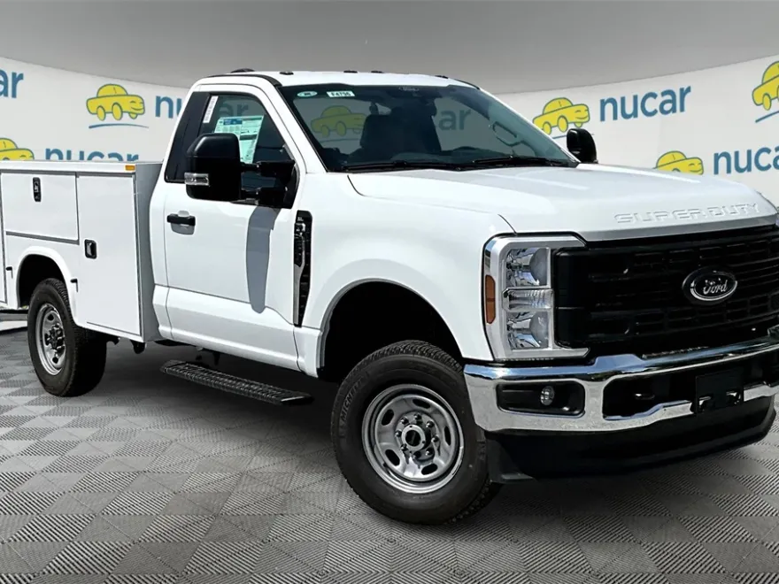2025 Ford F-250 XL photo 1