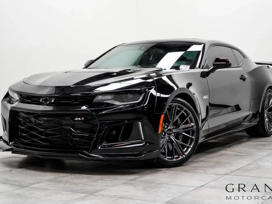 2023 Chevrolet Camaro ZL1 photo 1