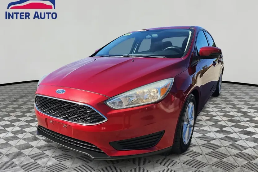 2016 Ford Focus Sedan photo 1