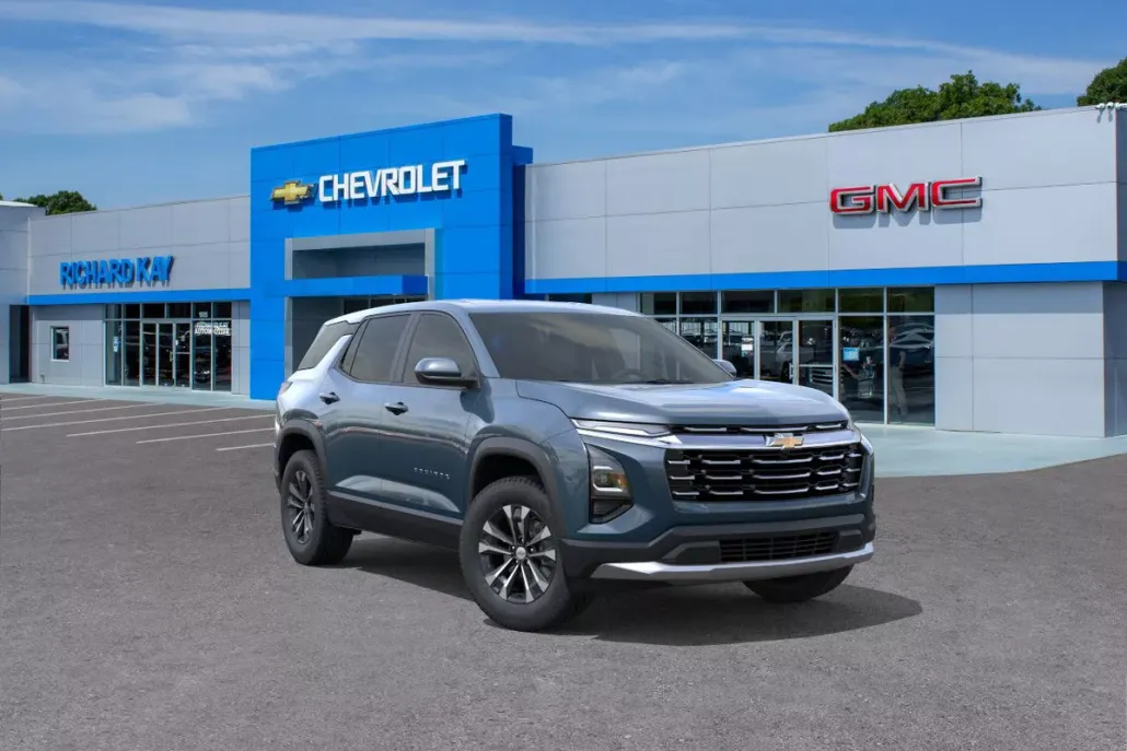 2026 Chevrolet Equinox LT photo 1