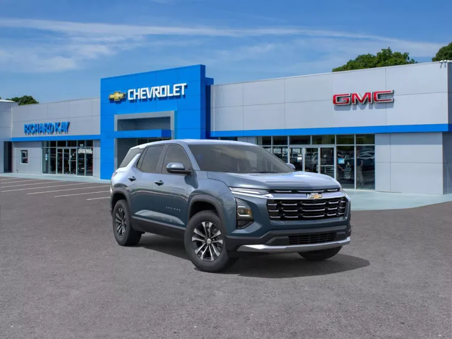 2026 Chevrolet Equinox LT photo 1